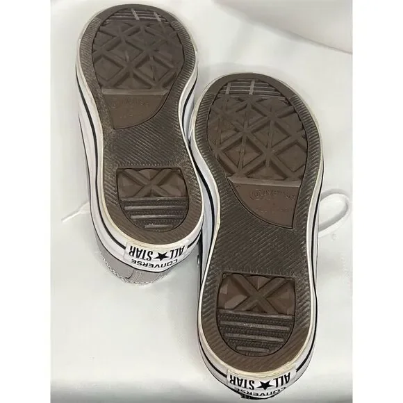 Converse Chuck Taylor All Star Women's Silver Low Top Sneakers Size 7.5 - Picture 5 of 14